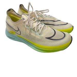 Nike ZoomX Streakfly Coconut Milk Volt Running Shoes DX3415 100 Men’s Sz 9 NEW